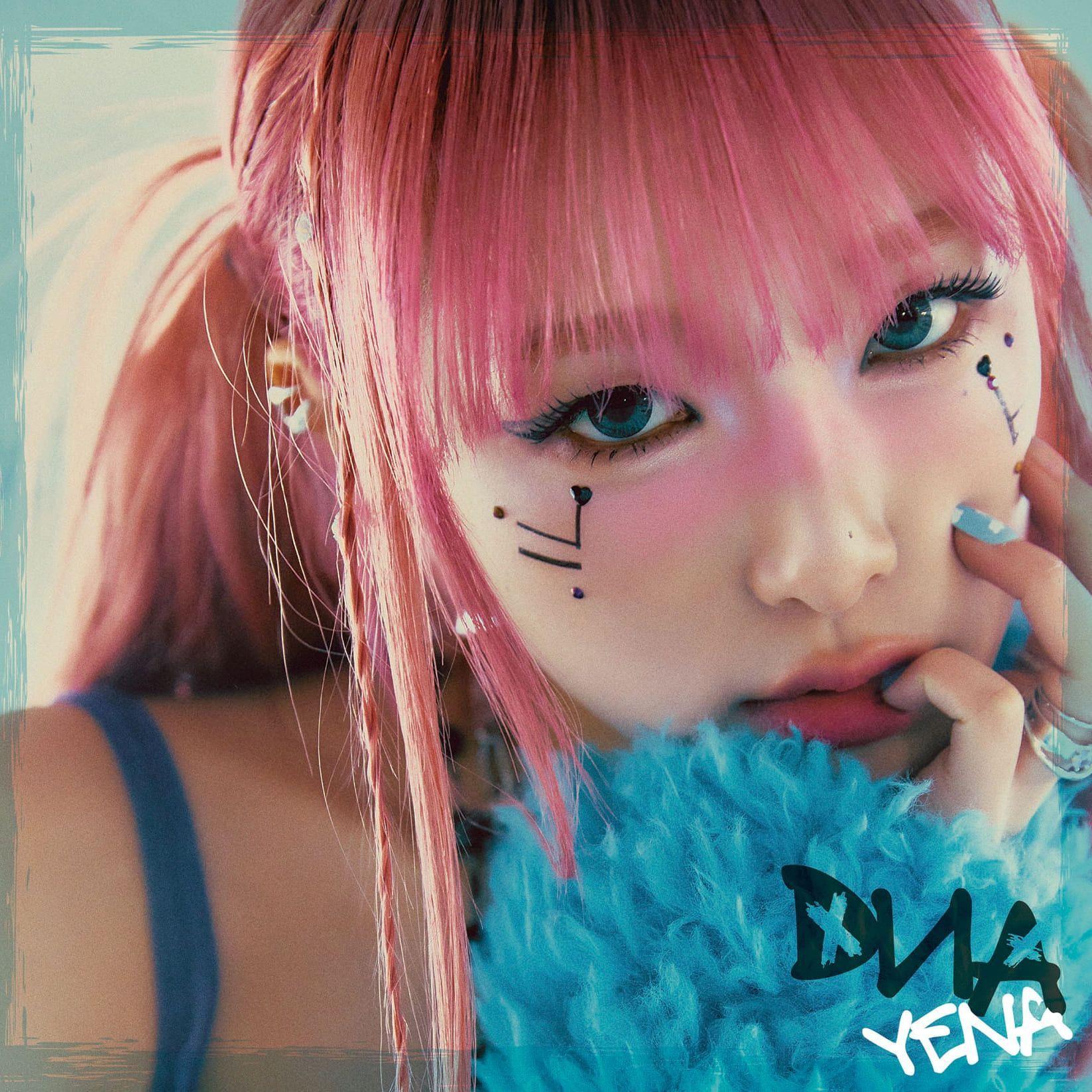 Capa do álbum "DNA", de YENA