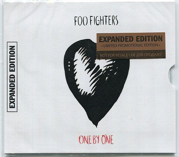 Portada del álbum "One By One (Expanded Edition)", de Foo Fighters