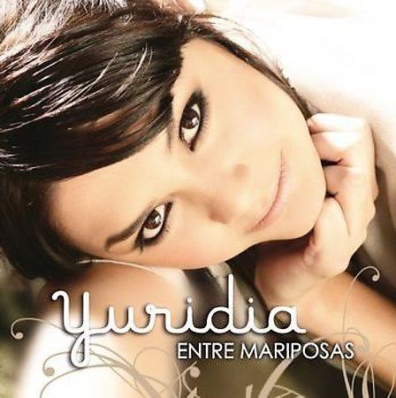 Capa do Álbum "Entre Mariposas", de Yuridia
