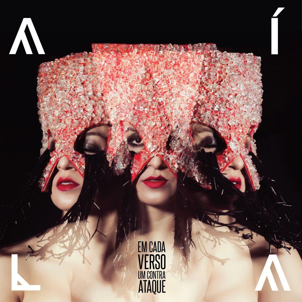 Capa do Álbum "Em Cada Verso Um Contra-Ataque", de Aíla