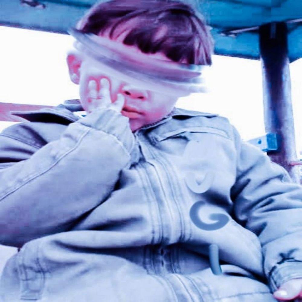 Portada de Sencillo/EP "Adeus, velha infância (part. Mugi)", de Flower (UNCHROMA)