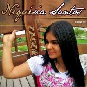 Portada de Álbum "Visão do Trono", de Niquésia Santos