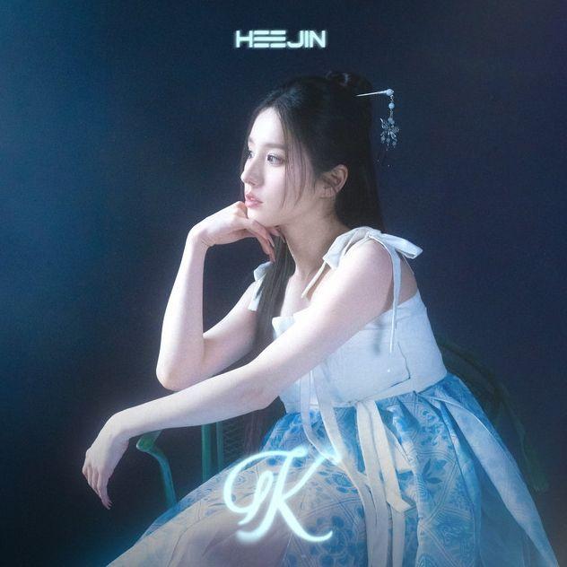 Capa do Álbum "<K>", de HeeJin