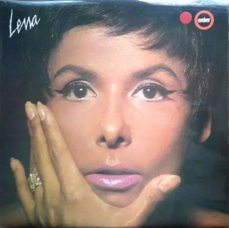 Capa do álbum "Lena", de Lena Horne