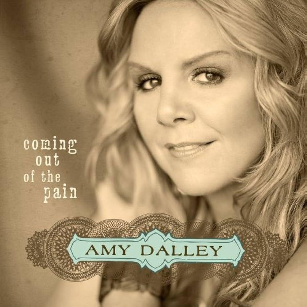 Portada de Álbum "Coming Out Of The Pain", de Amy Dalley