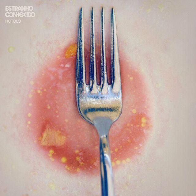 Capa do Álbum "Estranho Conhecido", de Hotelo