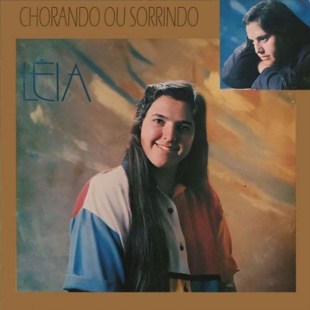 Portada de Álbum "Chorando ou Sorrindo", de Leia Miranda