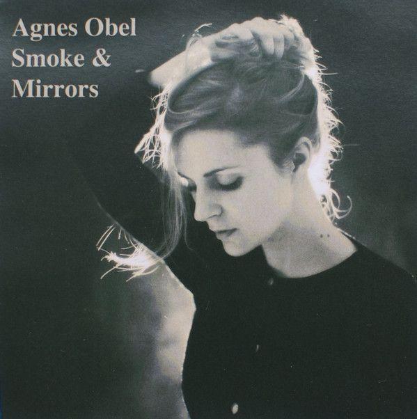 Portada del álbum "Smoke & Mirrors", de Agnes Obel