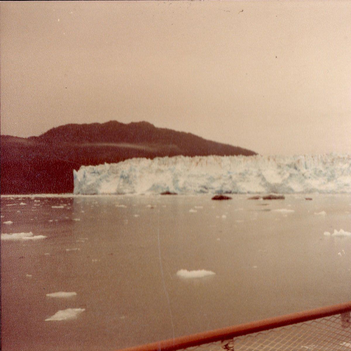 Portada de Sencillo/EP "Devil's Rain", de Maria Bc