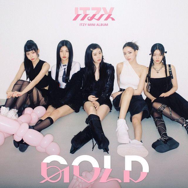 Capa do álbum "GOLD", de ITZY