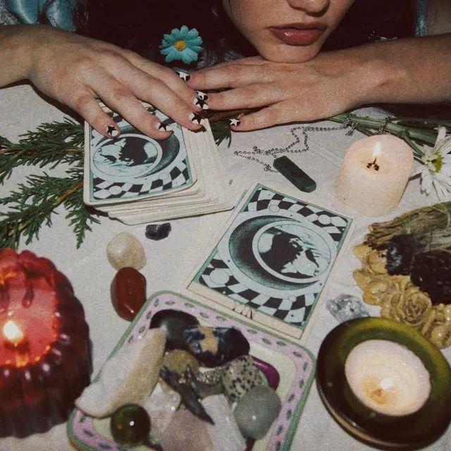 Portada de Sencillo/EP "YIN", de Natalie Madigan