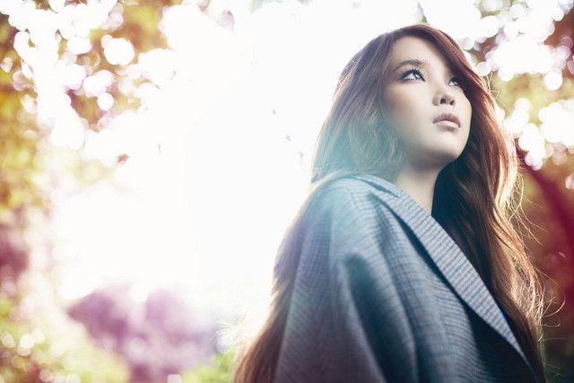 Capa do álbum "REAL+", de IU 