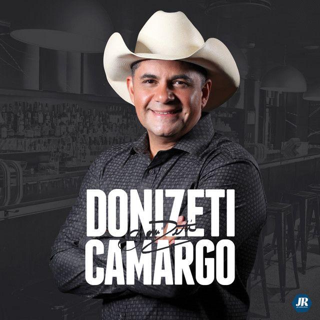 Album cover of "Aquela Moda" by Donizeti Camargo