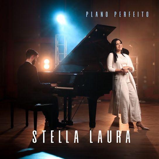 Album cover of "Plano Perfeito" by Stella Laura