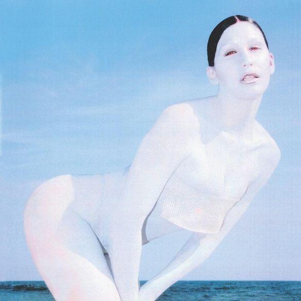 Capa do Álbum "Trinity (Deluxe)", de Eartheater