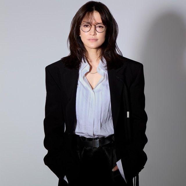Capa do álbum "Pledge", de Angela Aki