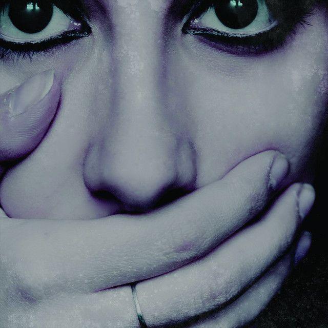 Capa do Álbum "Wife Beater", de The Plot In You