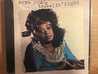 Capa do Álbum "Travelin' Light", de Zora Young