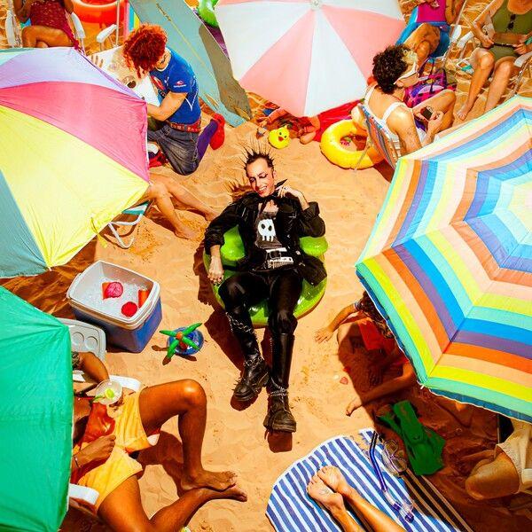 Capa do Álbum "EMO NAS BAHAMAS", de BAKA