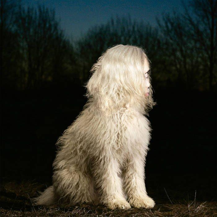 Portada del álbum "DOGA", de Juana Molina
