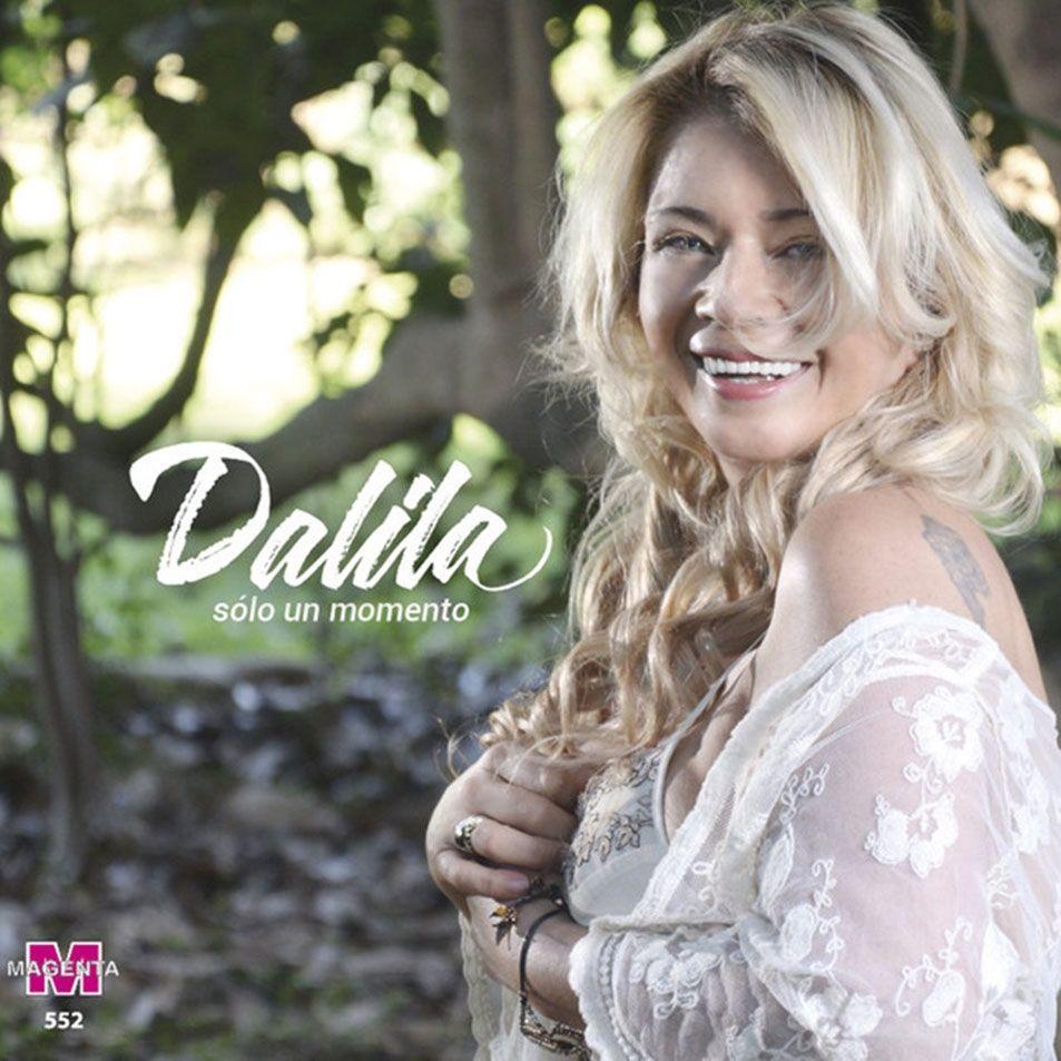 Portada de Álbum "Solo Un Momento", de Dalila