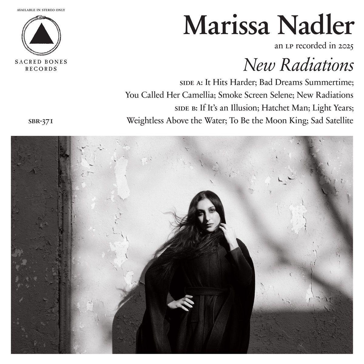 Portada de Álbum "New Radiations", de Marissa Nadler