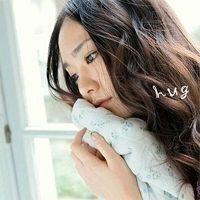 Capa do Álbum "Hug", de Aragaki Yui