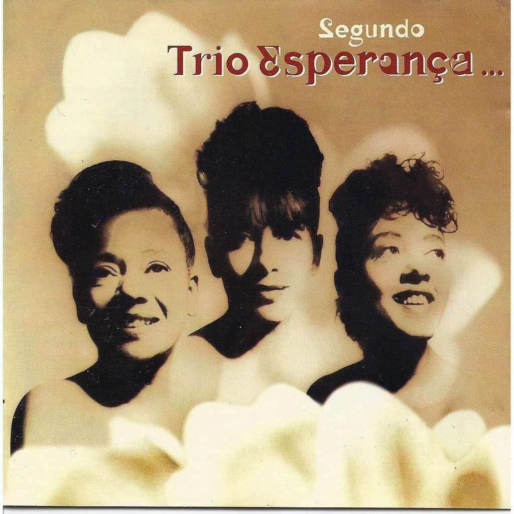 Portada de Álbum "Segundo ", de Trio Esperança