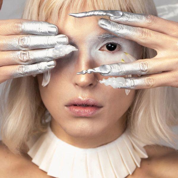 Portada de Álbum "Sinbolism", de Ruby Empress