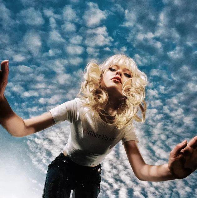 Portada de Álbum "The Good Witch (Deluxe)", de Maisie Peters