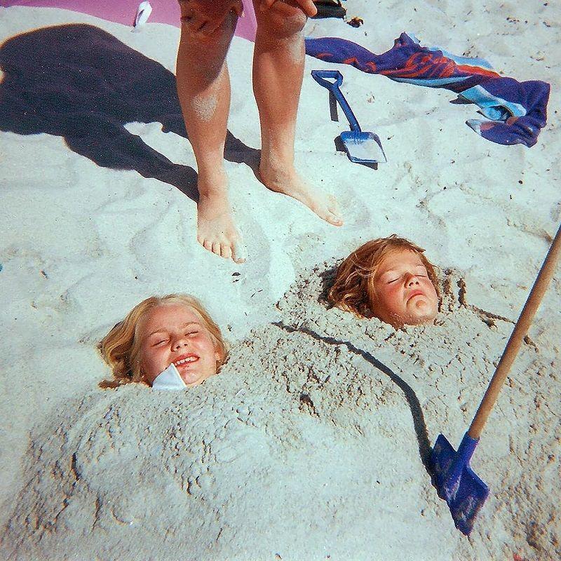 Capa do Single/EP "You, Me & Her", de Capulets