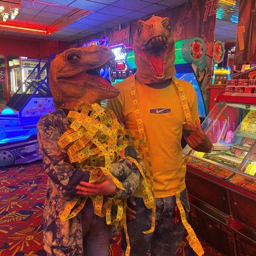 Portada de Sencillo/EP "Favourite", de Artemas