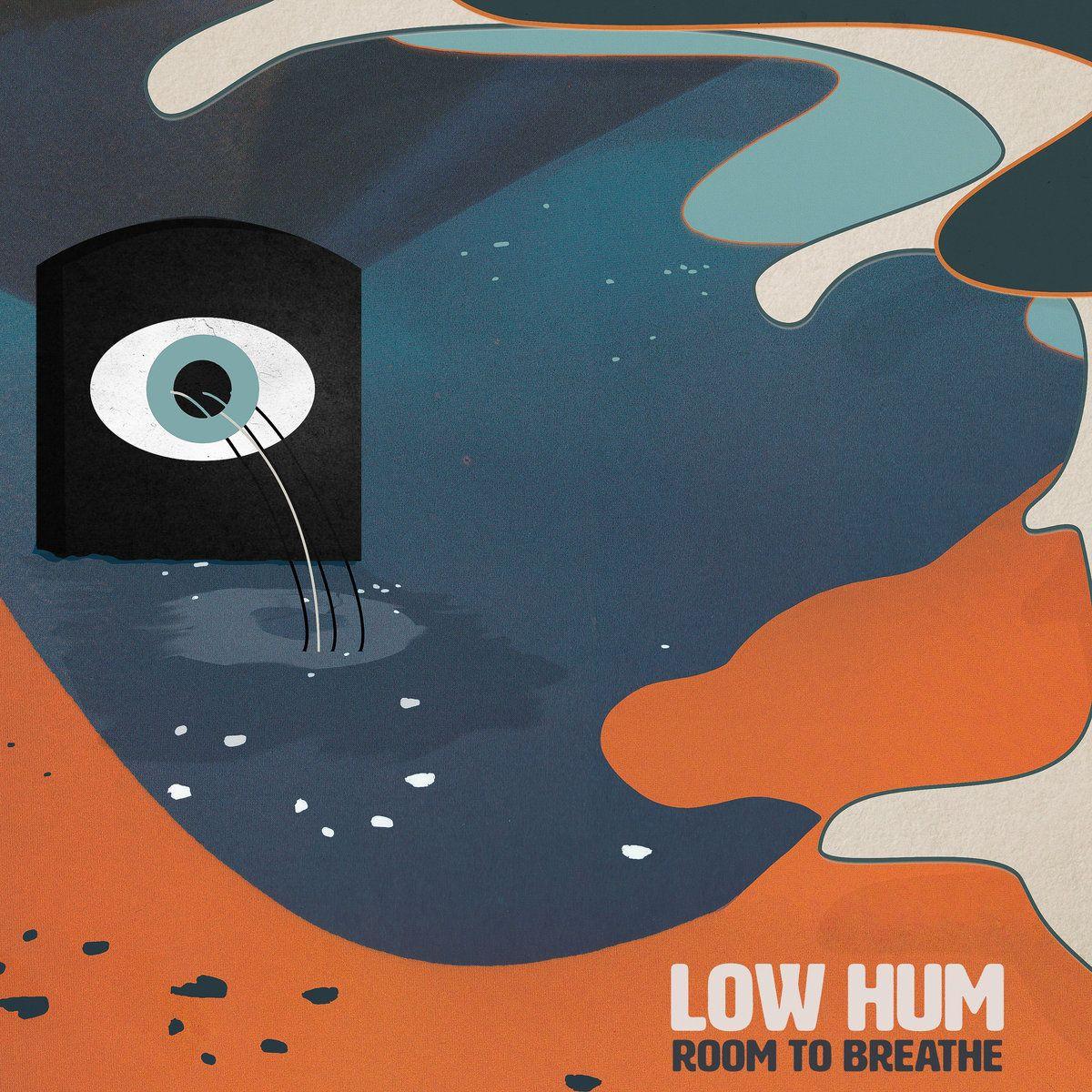 Capa do Álbum "Room To Breathe", de Low Hum