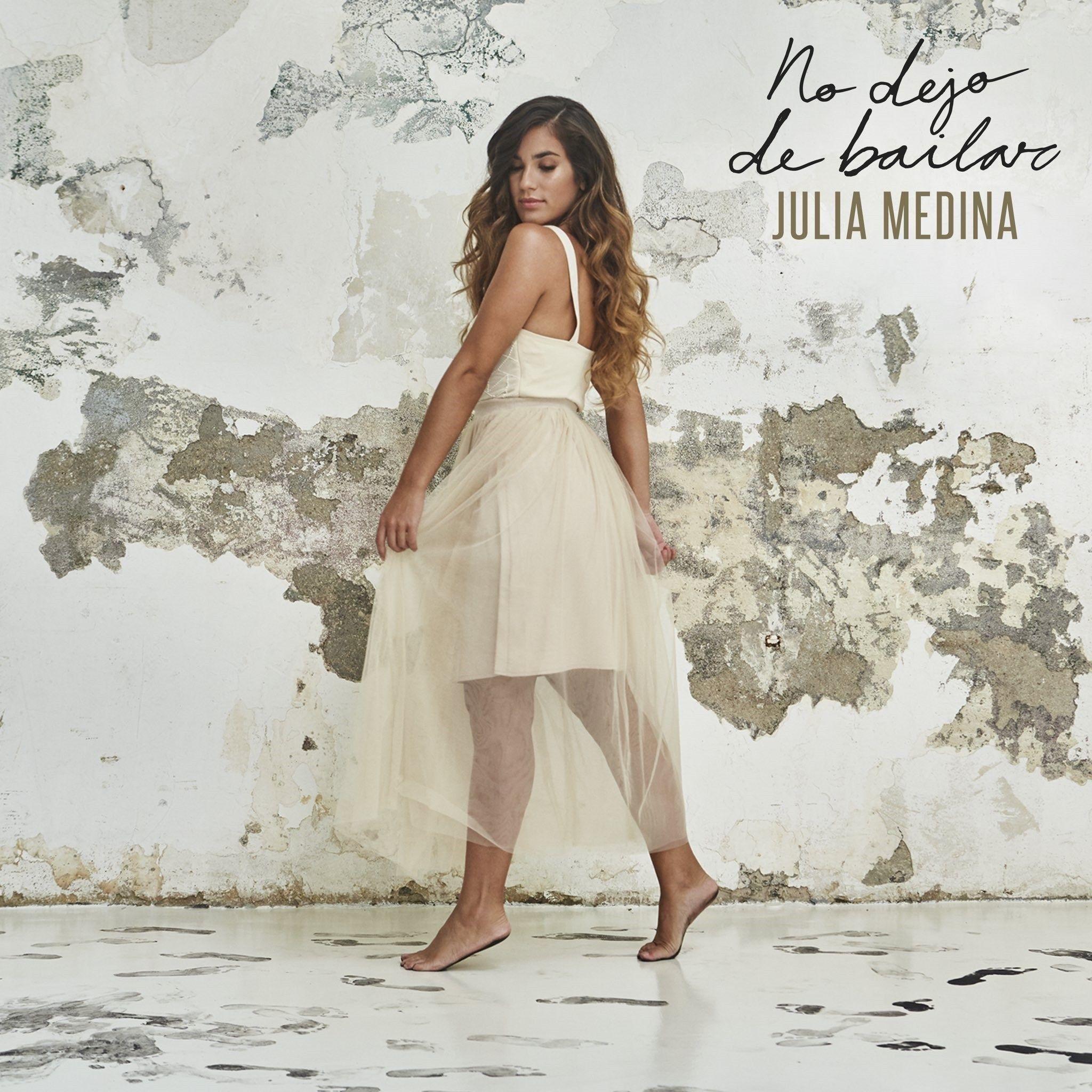 Capa do Álbum "No Dejo de Bailar", de Julia Medina