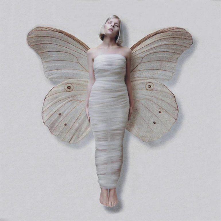 Portada de Álbum "All My Demons Greeting Me As a Friend", de AURORA