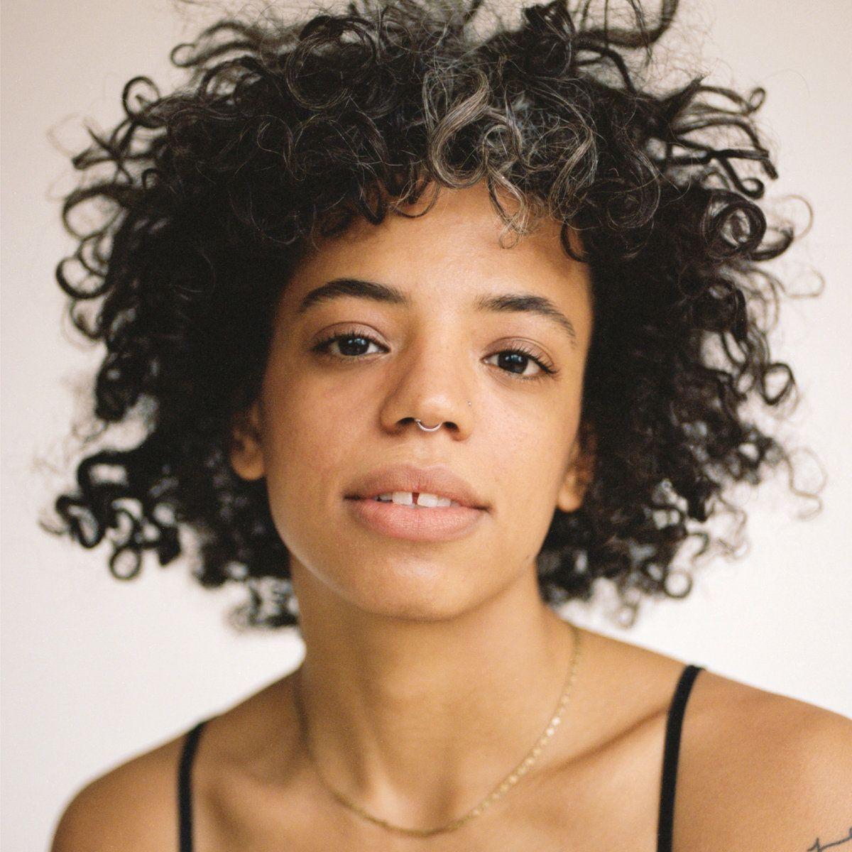 Capa do Álbum "Tell Me What You Miss The Most", de Tasha