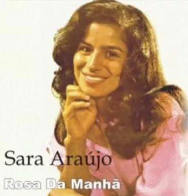 Portada de Álbum "Rosa da Manhã", de Sara Araújo