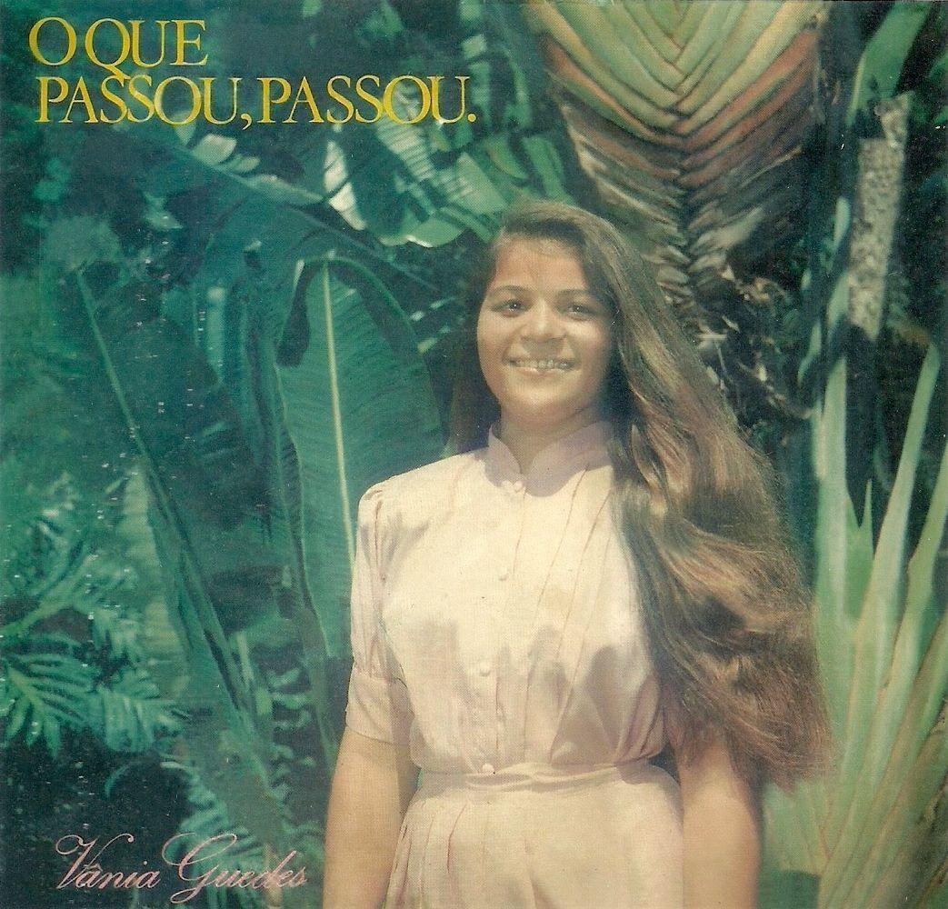 Capa do Álbum "O Que Passou, Passou ", de Vânia Guedes