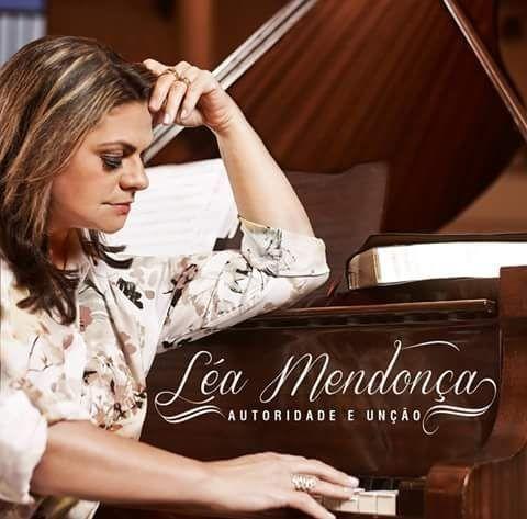 Capa do Álbum "Autoridade e Unção", de Léa Mendonça