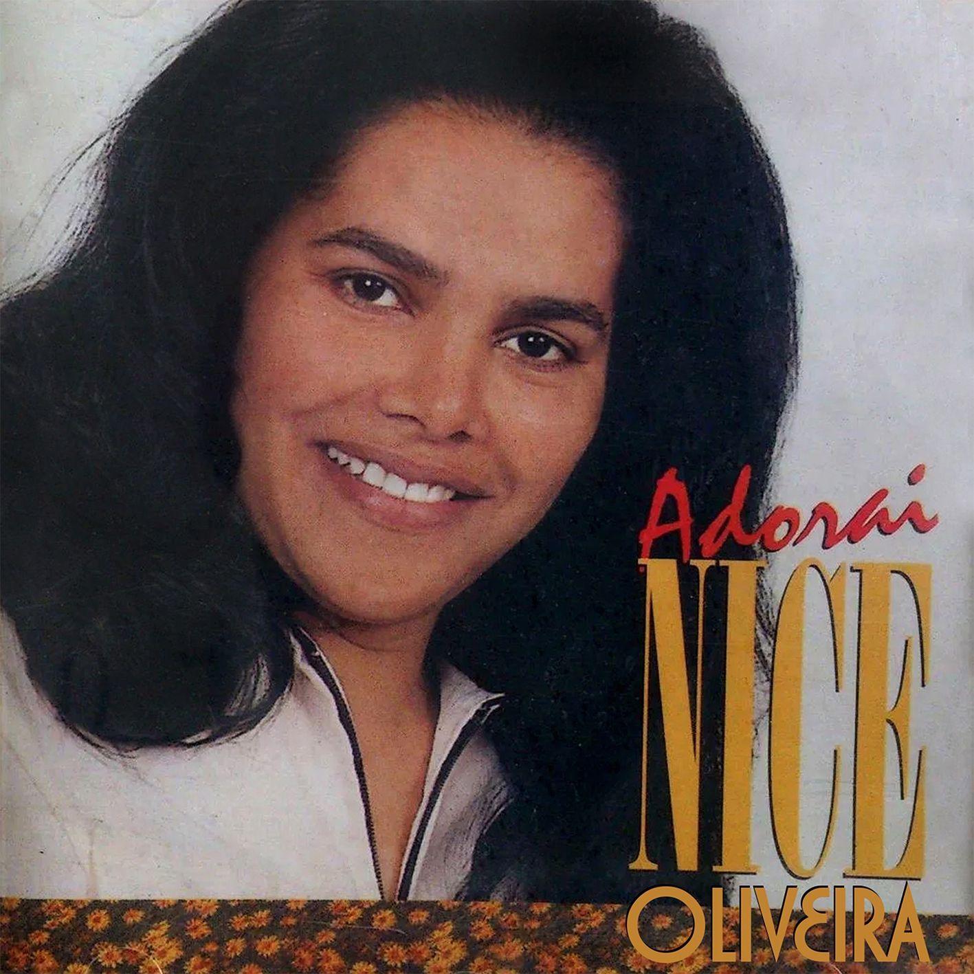 Capa do Álbum "Adorai", de Nice Oliveira