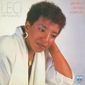 Portada de Álbum "Um Beijo No Seu Coração", de Leci Brandão