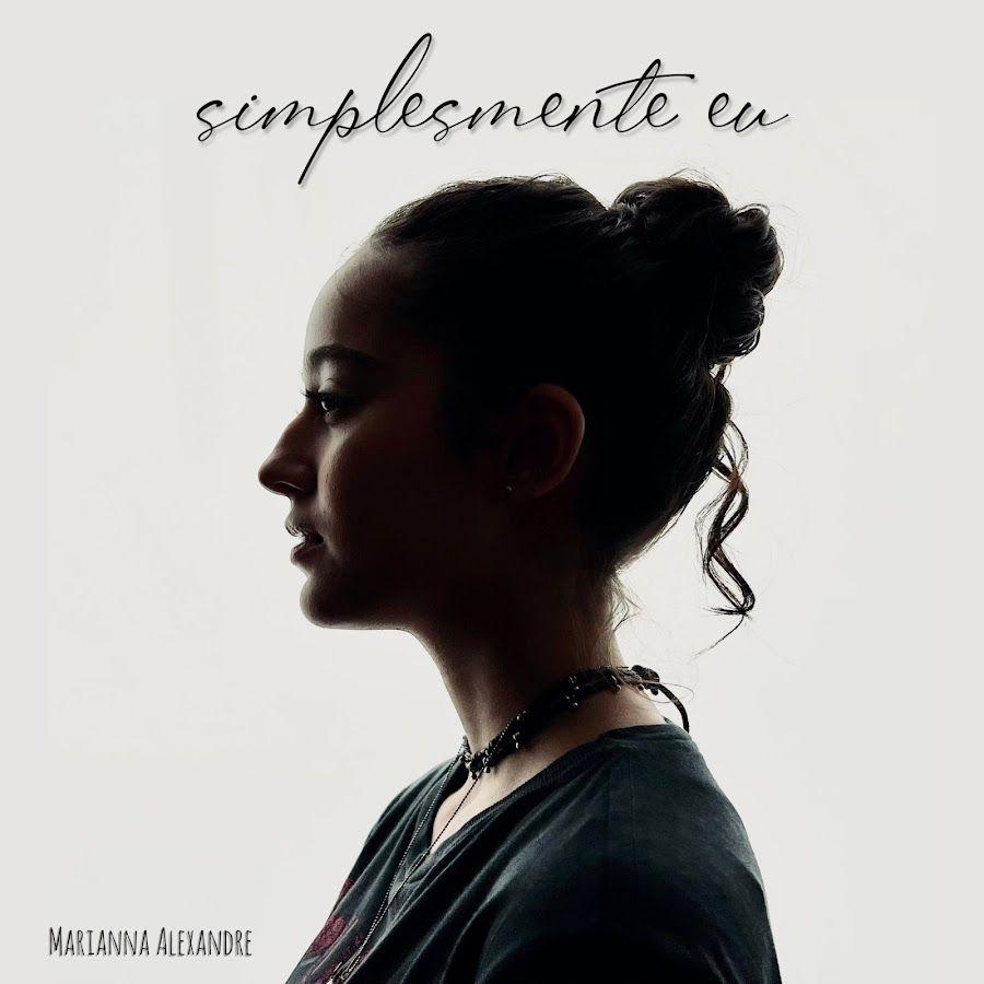 Portada de Sencillo/EP "Simplesmente Eu", de Marianna Alexandre