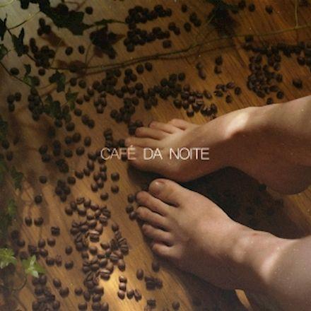 Portada de Sencillo/EP "Café da Noite", de O Acaso Mora ao Lado