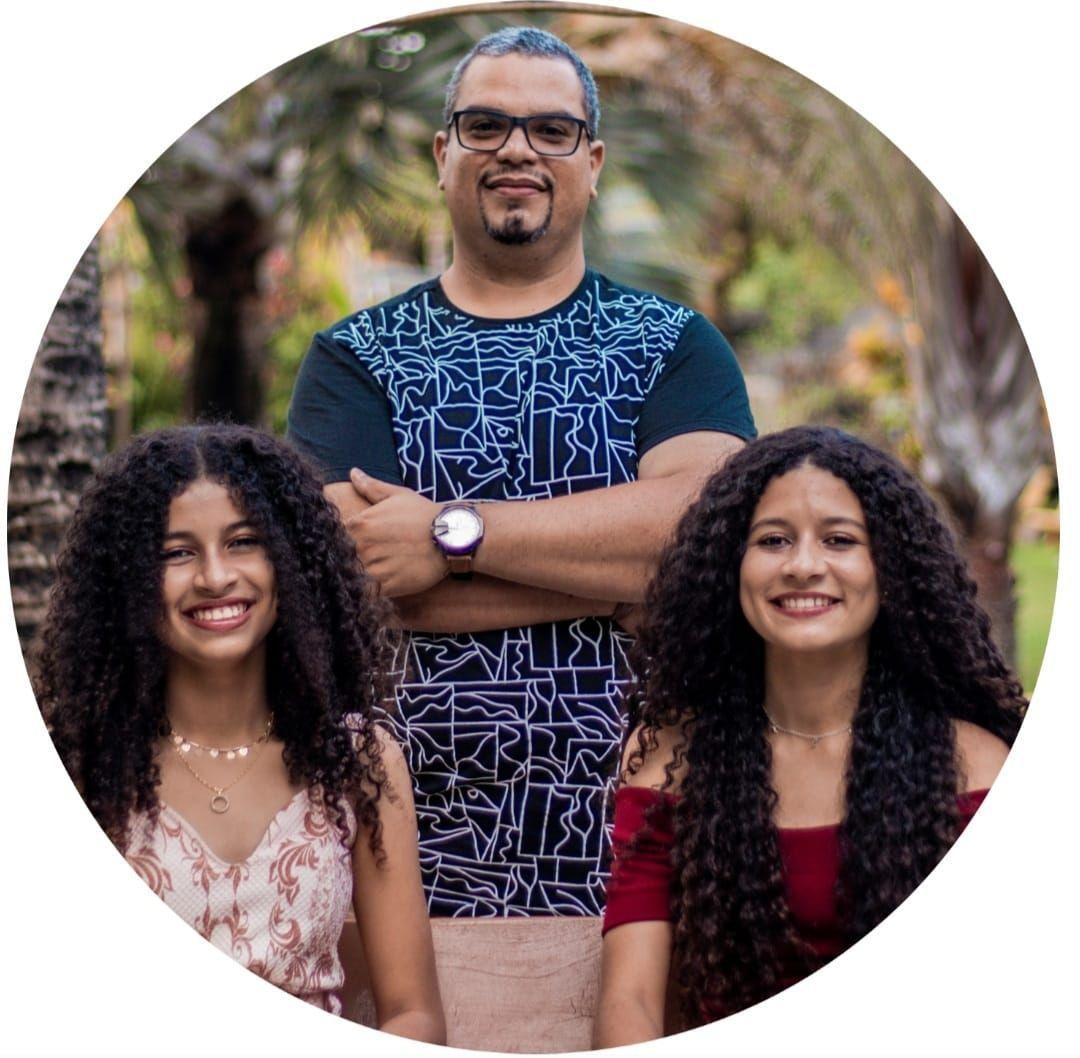 Portada de Sencillo/EP "Totalmente Teu (part. Emile & Heloise)", de Jahel Marçal Santos