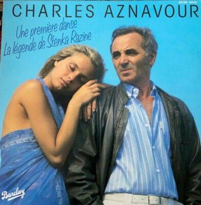 Capa do álbum "Une première danse", de Charles Aznavour