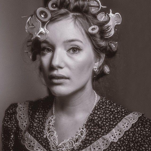 Capa do Álbum "Irenka", de Sanah