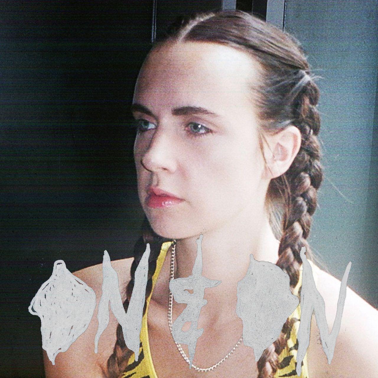 Capa do álbum "On & On", de MØ