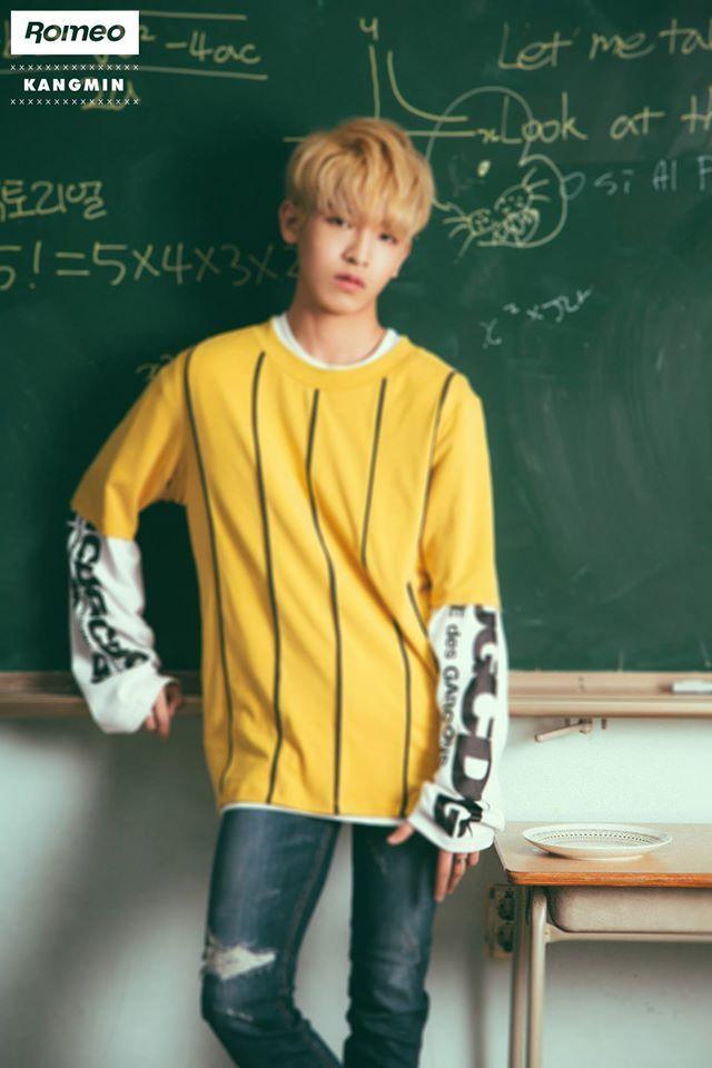 Portada de Álbum "WITHOUT U", de ROMEO (K-pop)