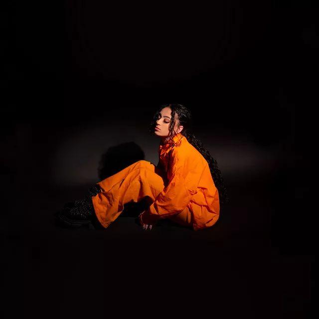 Capa do Álbum "we're all sad here (deluxe)", de Zevia