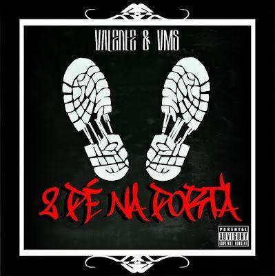 Capa do Álbum "2 Pé Na Porta", de Valente